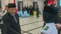 Gusnar Ismail Kukuhkan Paskibraka Merah Putih, Siap Kibarkan Bendera 17 Agustus