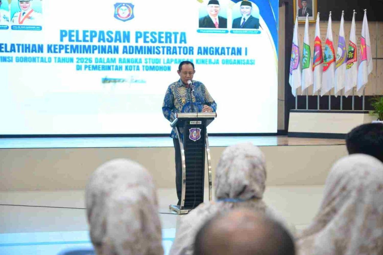 Jangan Urus Surat! Gusnar Suruh Pejabat Gorontalo Belajar Digital dan Festival di Tomohon