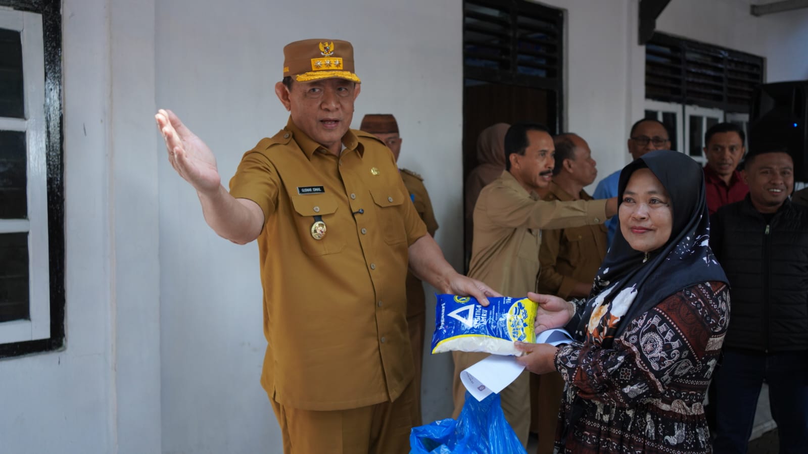 705 Juta Cair! Gusnar Pastikan Bantuan UMKM Limboto Tepat Sasaran