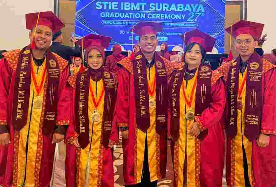 Mengabdi untuk Sesama hingga Meraih Gelar Magister, Lima Relawan Goroba Tuntaskan Studi S2