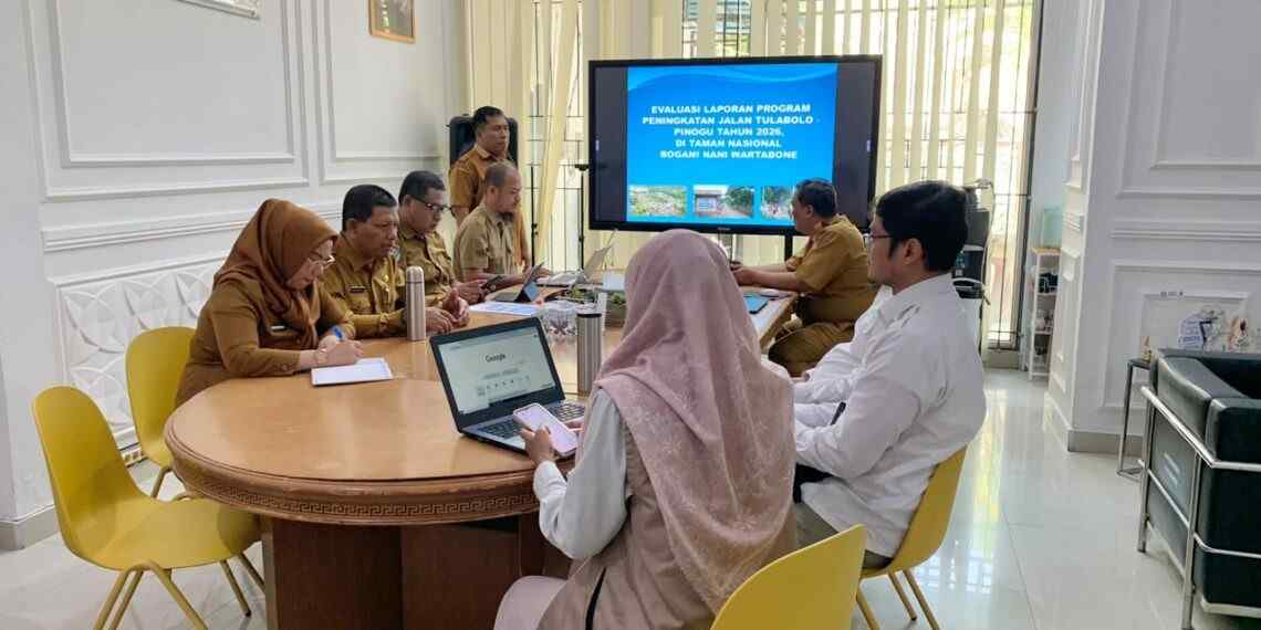 Pemerintah Bone Bolango Evaluasi Pembangunan Jalan Tulabolo-Pinogu Sepanjang 31 Kilometer